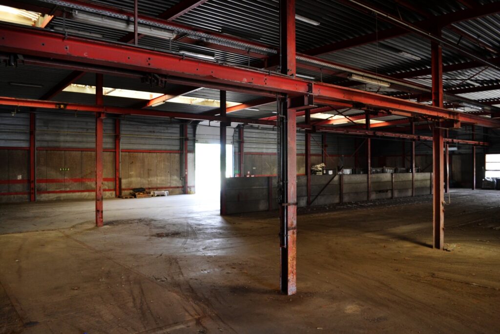 The current image has no alternative text. The file name is: abandoned-hangar-159669745935c.jpg